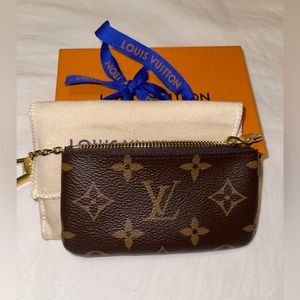 Louis Vuitton Monogram Key Pouch